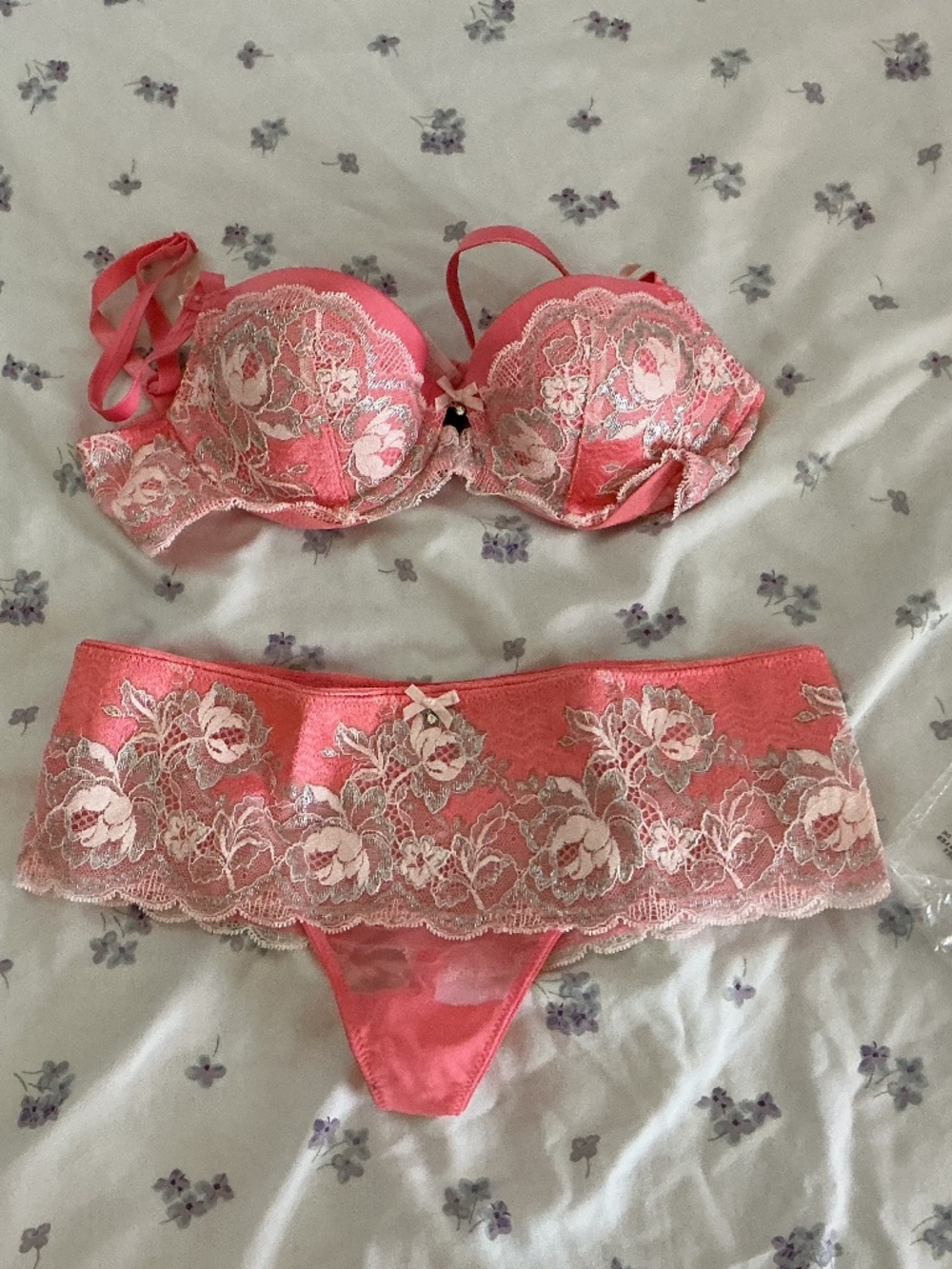 Victoria’s Secret Dream Angels Matching Bra and panty